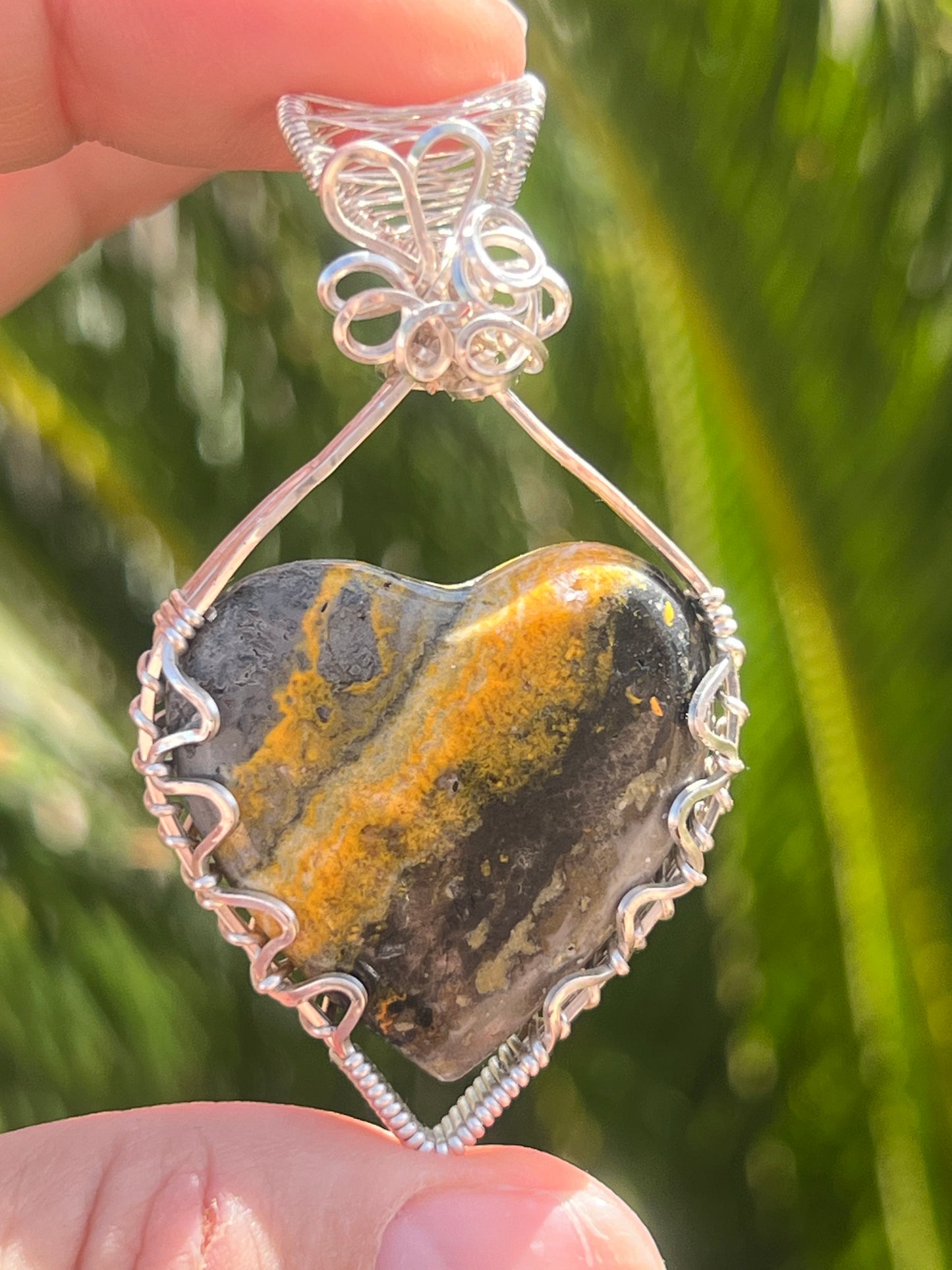 Bumblebee Jasper Heart